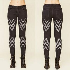 FREE PEOPLE Dotted Ikat Arrow Chevron Skinny Jeans